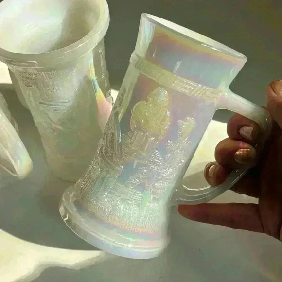 Set of 3 vintage Federal Glass iridescent milk  glass beer steins - Picture 3 of 12